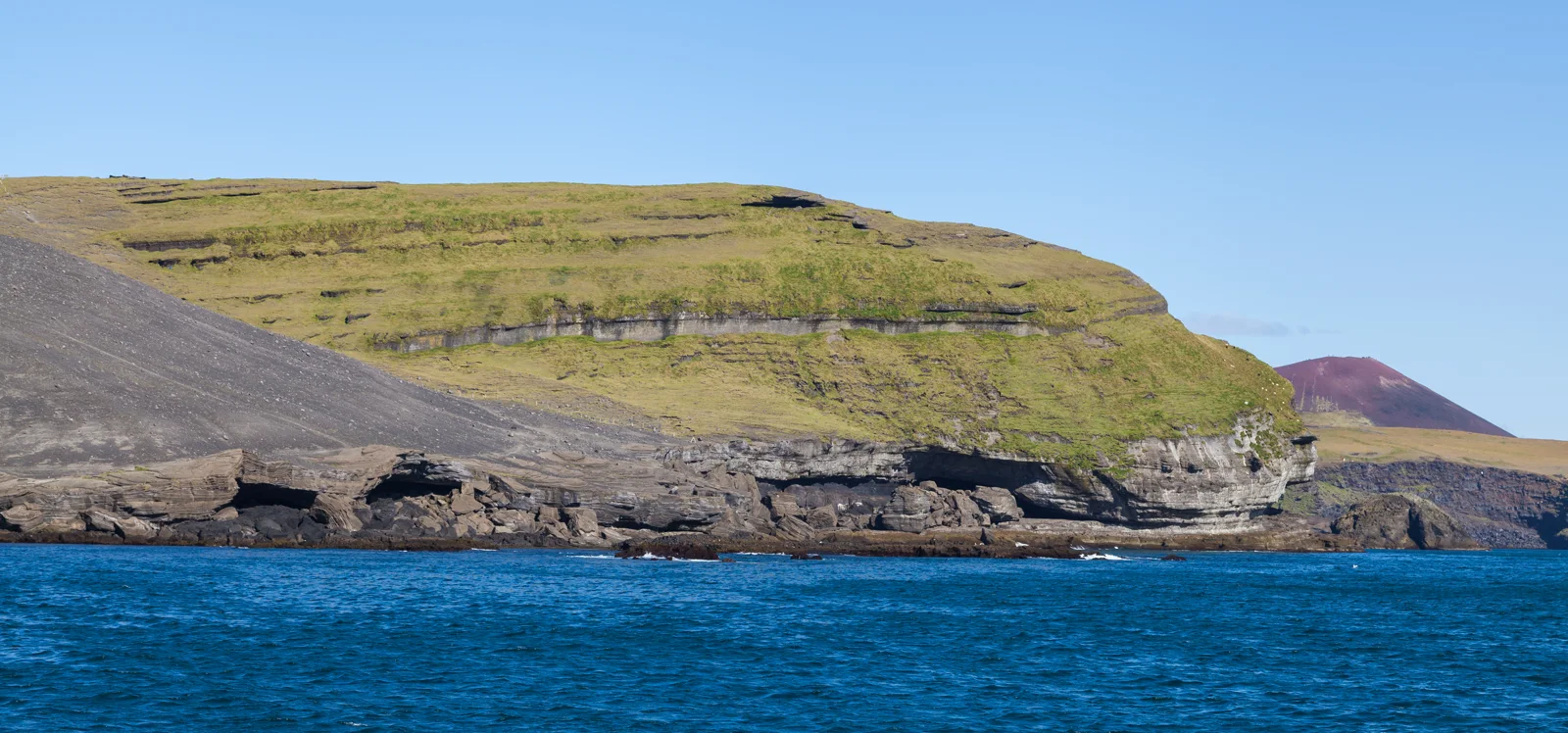赫馬島海岸懸崖實景